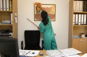 Trabajo en compañias de limpiezas "Cleaning Services"